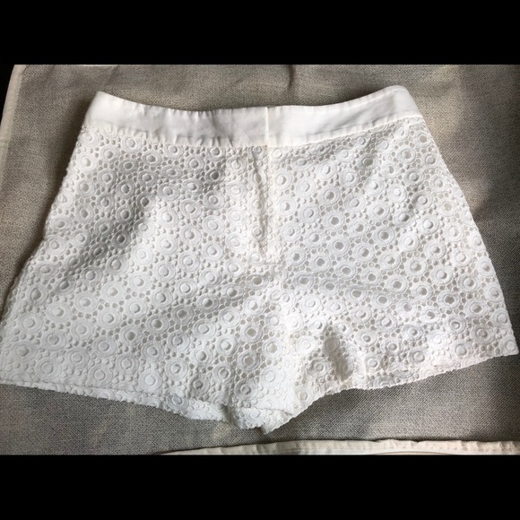 Club Monaco Pants - Club Monaco eyelet shorts size 0 |White|